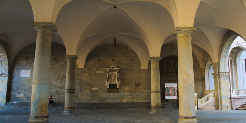 Riqualificazione e recupero dei centri storici italiani: indicazioni per le P.A. Riqualificazione e recupero dei centri storici italiani: indicazioni per le P.A.