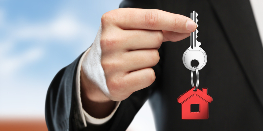 Consulta, eliminazione incompatibilità per agenti immobiliari
