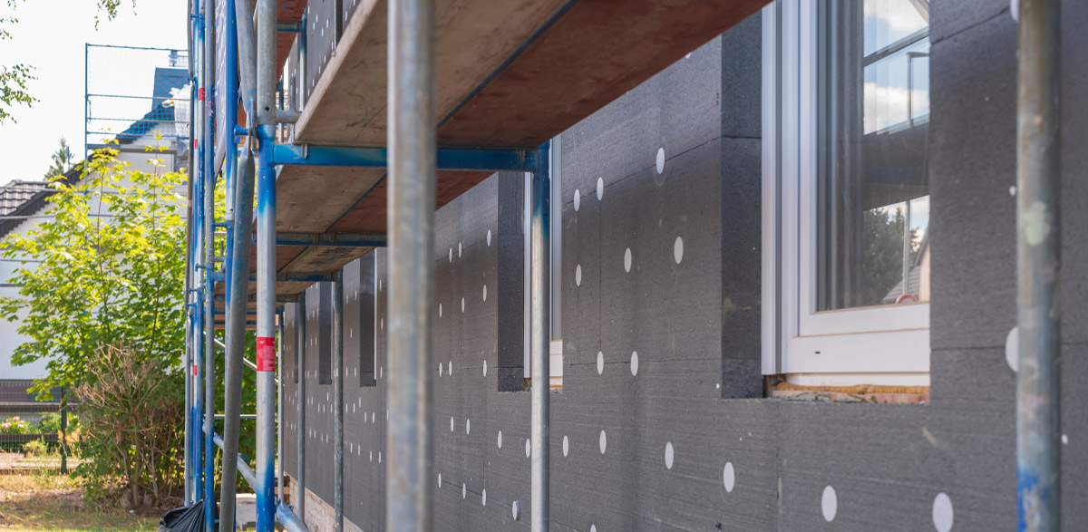 come eseguire una manutenzione ordinaria della facciata