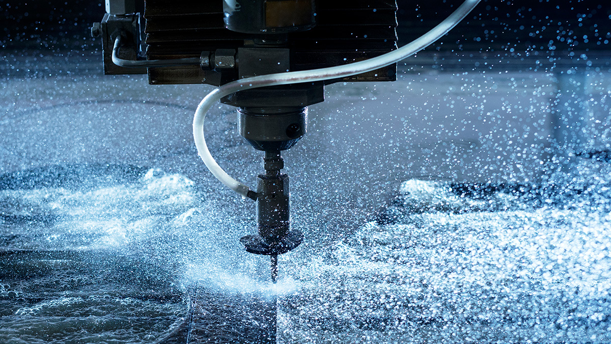 Taglio a getto d’Acqua: cos'è e quali sono le sue applicazioni pratiche?