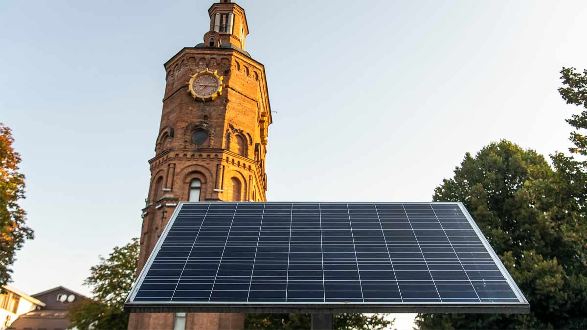 Fotovoltaico in centro storico: regole e autorizzazioni necessarie